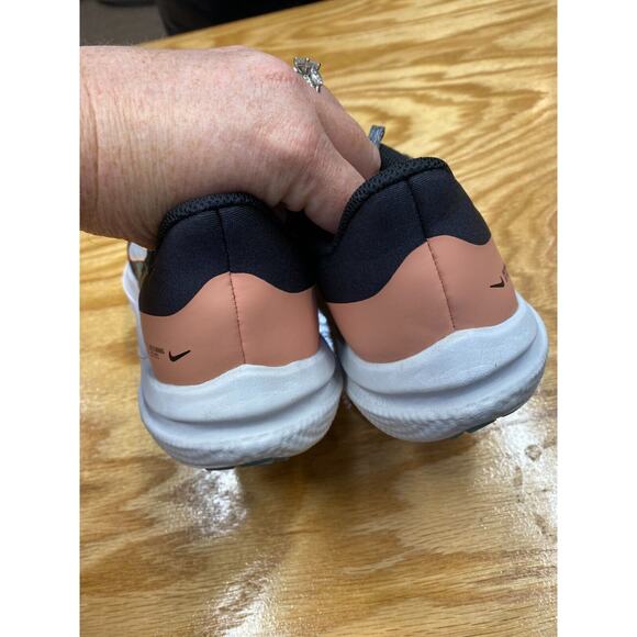 Nike Air Winflo 9 Sneaker Womens 9.5 Black Madder Running Shoes DD8686-004 S25 - Picture 6 of 8